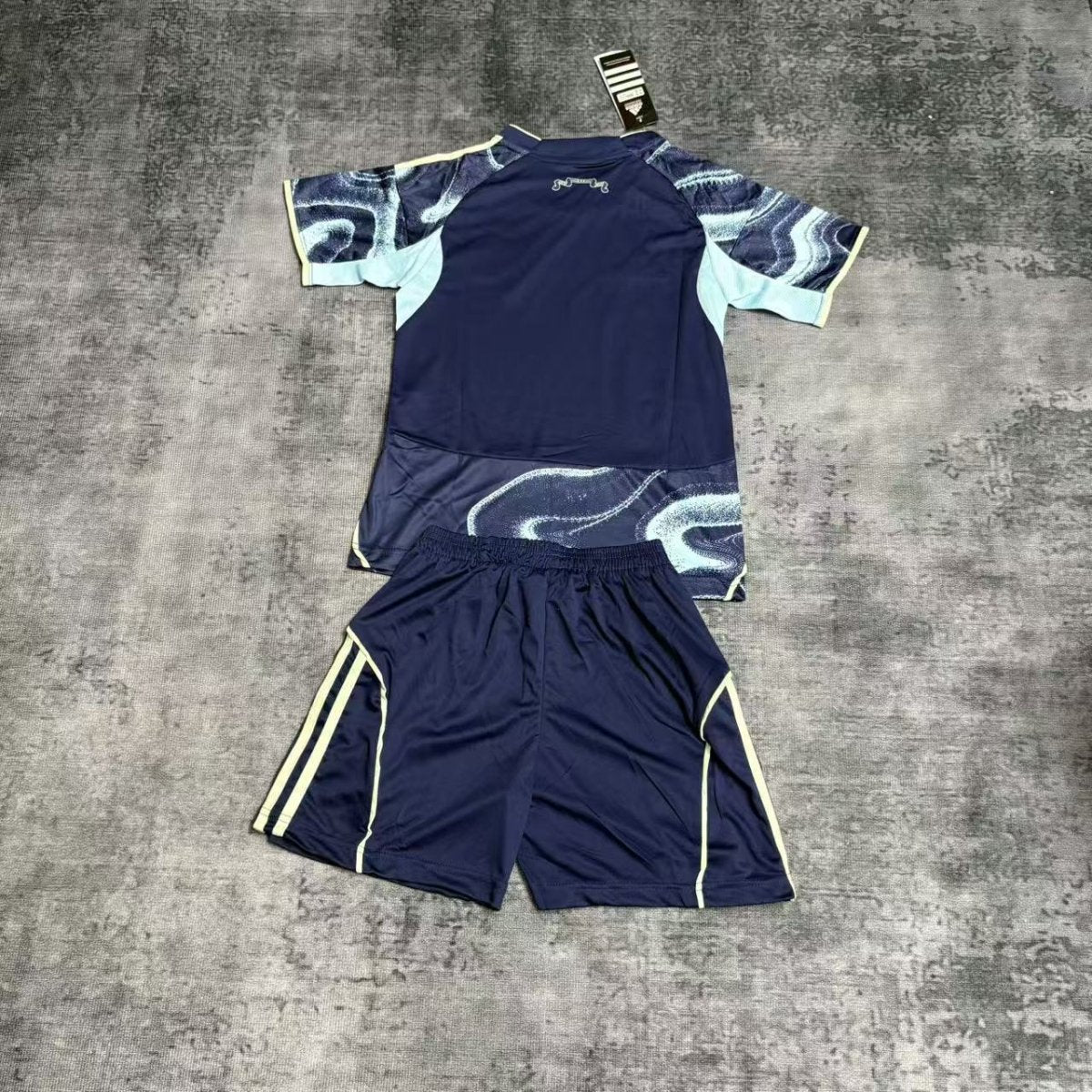 Conjunto Infantil Ajax 2025/26