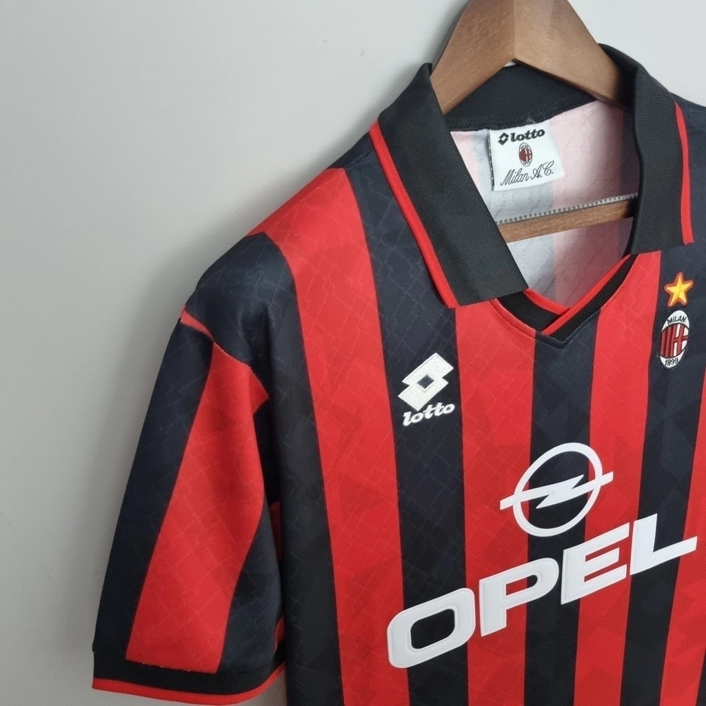 Camisa Retrô AC Milan I 95/96 - Masculina - Modelo Torcedor- Vermelha e Preta